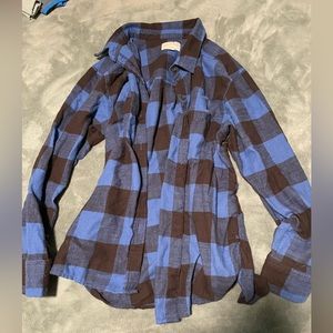 AMERICAN EAGLE BOYFRIEND FIT FLANNEL